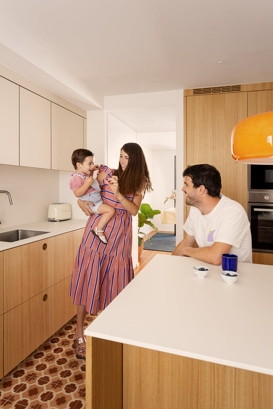 Entre patios y memorias: un casa para vivir en familia