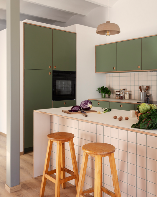 Islas en la cocina: cuándo tiene sentido, cuánto espacio necesitas y qué hay que prever