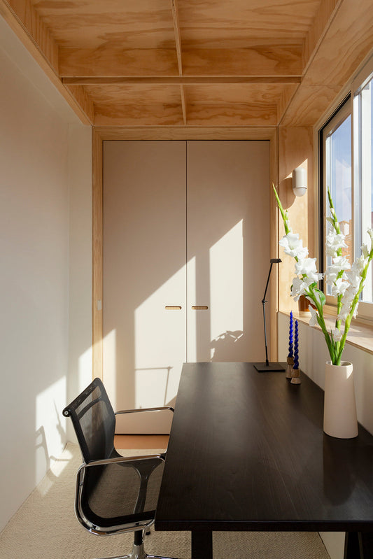 El desafío de transformar un armario en un espacio multifuncional