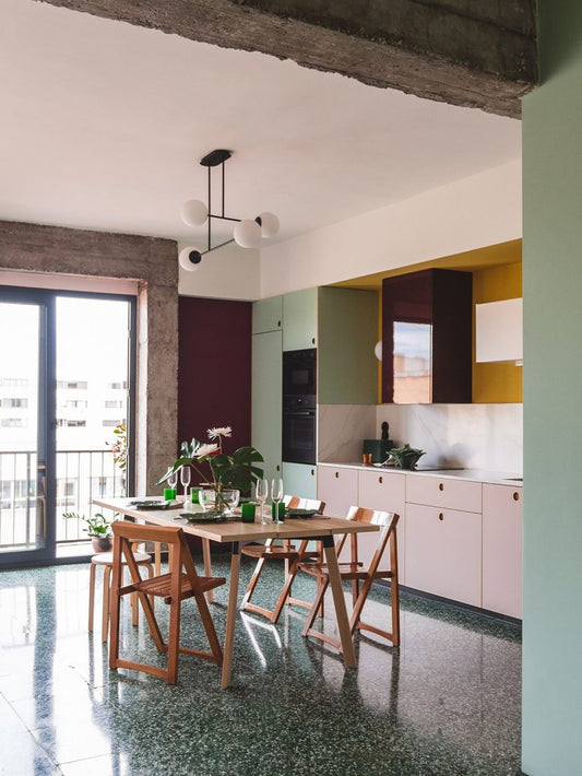 La calidez de la madera y el dinamismo del color: Combina y acierta